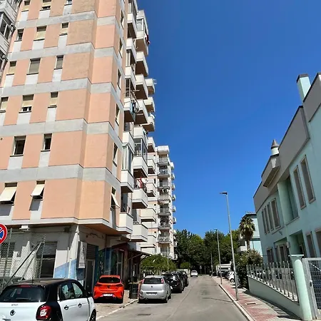 Casa Delle Ninfee Vicino Al Lungomare Apartament *